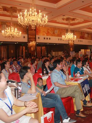 2013年晚美企业秋冬产品订货会开启